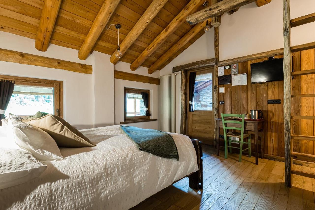 Chambres D'Hotes - Li Tzatagni Pontboset Esterno foto